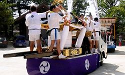 転送される湊町神輿。'15.07.26.