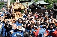 興奮で熱気の担ぎ手。'11.09.11.