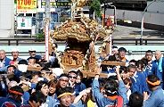 参拝宮入へ方向転換。'11.09.11.