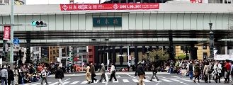 メイン会場の日本橋。'11.10.30.