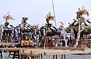 四基の神輿が鎮座。'12.01.15.