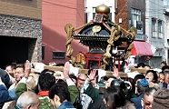 大川町氷川神社からの出立つ。'12.01.01.