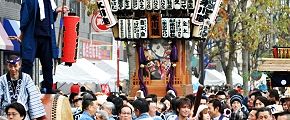 氷川睦万灯神輿。'12.11.11.
