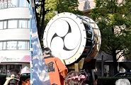 和太鼓の風吹く音が清々しい?「颯」。'12.11.04.
