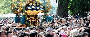 雷門中部神輿。'12.05.19.