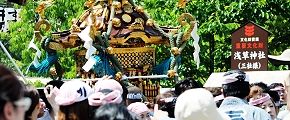 千束二西は珍しい唐破風屋根。'12.05.19.