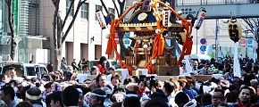牛蒡締め注連縄の南宿神輿会。'13.02.11.
