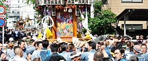 万灯神輿の義神会。'13.04.28.