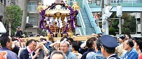 スクエア荏原前。'13.03.24.