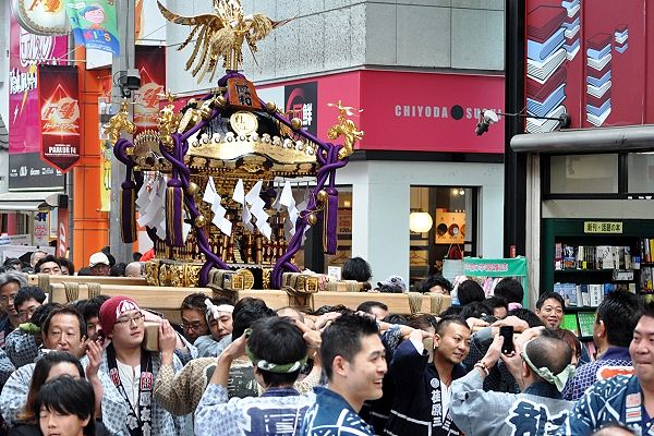 武蔵小山のパルム商店街巡行。'13.03.24.