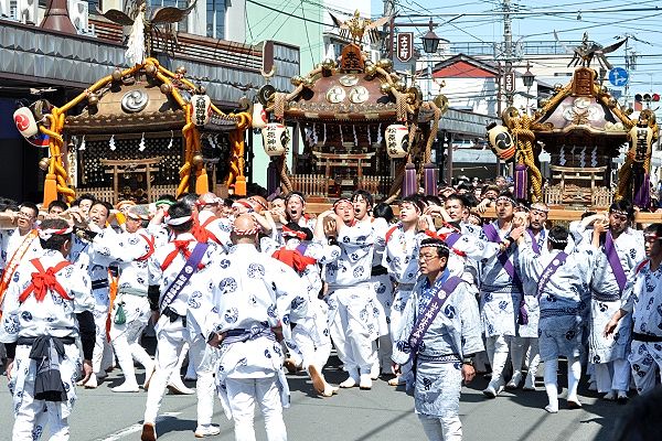 三基並走の小田原担ぎ。'13.05.03.