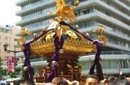 昭和26年建造の京橋一丁目東神輿。08.16.15.