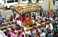 二番手のみよし会万燈神輿。09.02.11.