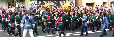 獅子頭をはやしたてる。09.05.10.