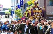 子供神輿と御渡りの日金沢。09.07.26.