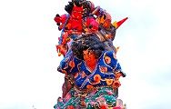 右側から見上げる。09.11.12.