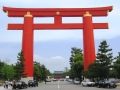 平安神宮参道の大鳥居。08.05.31.
