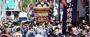 入谷柳通り渡御。'13.05.19.