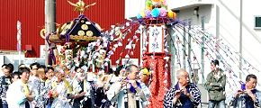 神明台通りを和やかに渡御。'13.04.14.