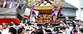 参道鳥居下。'13.06.02.