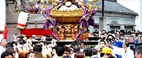 鳥居前今戸一丁目お神酒所。'13.06.02.