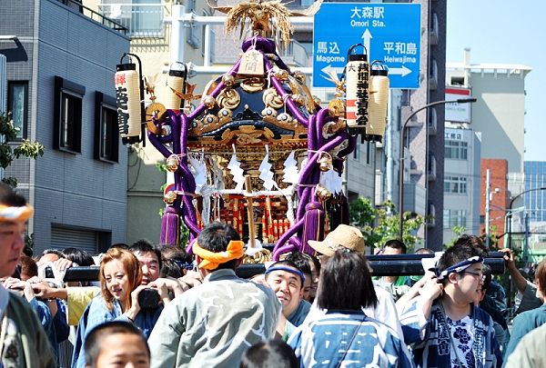 オニタビ通りで解放感の担ぎ。'13.06.02.