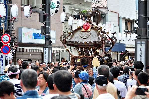 篠笛と締め太鼓が響き勇ましくオイヤ、オイヤ!'13.06.09.