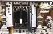 境内も社殿も小さい八雲。'13.07.07.