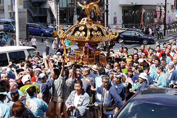 田端地区連合の担ぎ。'13.08.18.