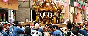 お神酒所目指す。'13.09.08.