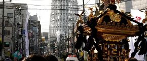 霞む東京スカイツリー。'13.09.15.
