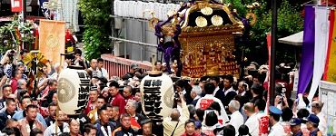 氏子青年部の宮出し。'14.05.05.