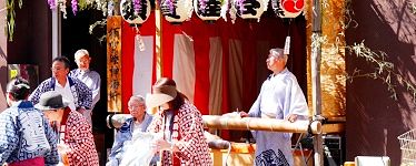 台東区柳橋2-3お神酒所。'14.06.01.
