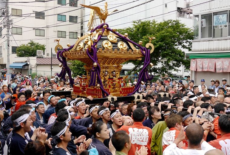 波除通り神社前。'14.06.08.