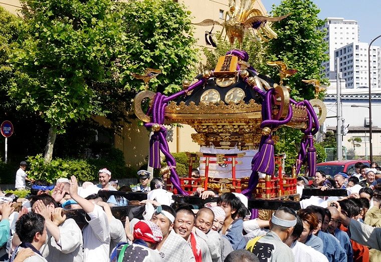 墨堤通りを渡御。'14.06.15.