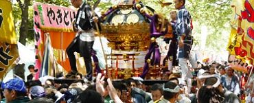 参道の屋台掻き分けて。'14.06.15.