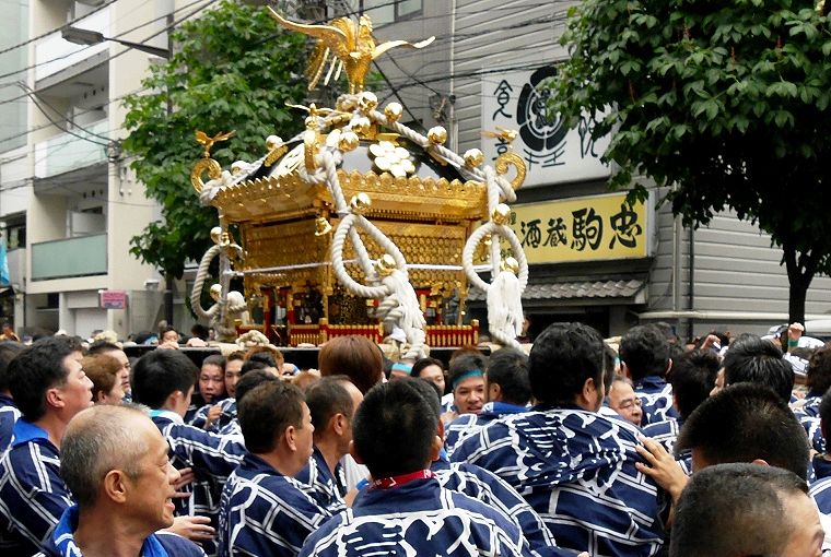 浅草橋駅西口を渡御。'14.06.08.