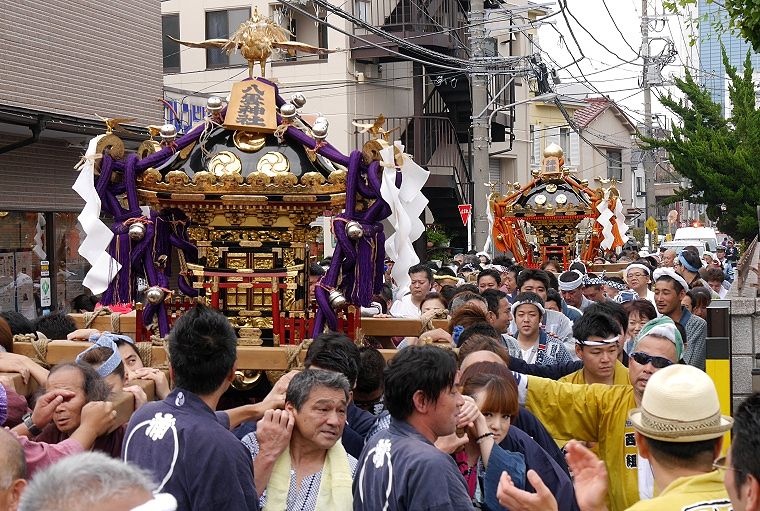 安楽寺前を渡御。'14.07.13.