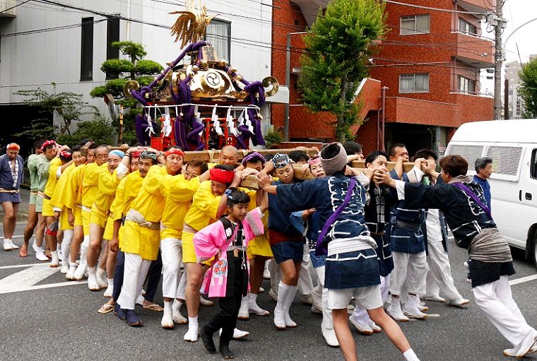 田無神社北参道から。'14.07.13.