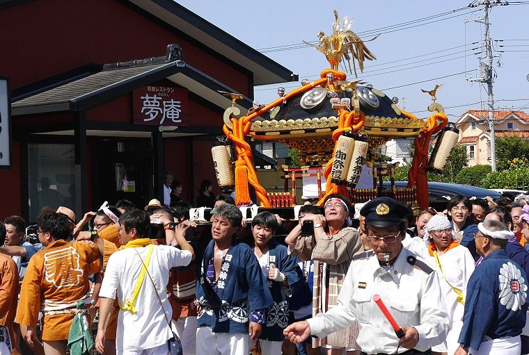 バテ気味だ、目の前がローソン休息所だ!。'14.08.03.