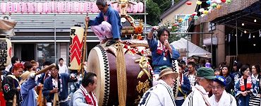 地区公会堂広場。'14.08.31.
