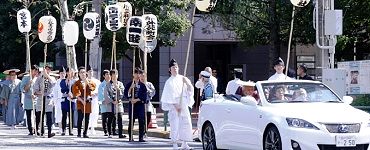 外苑東通りの祭礼隊。'14.09.28.