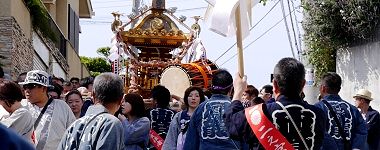 急坂をを坂の下へ。'15.05.17.