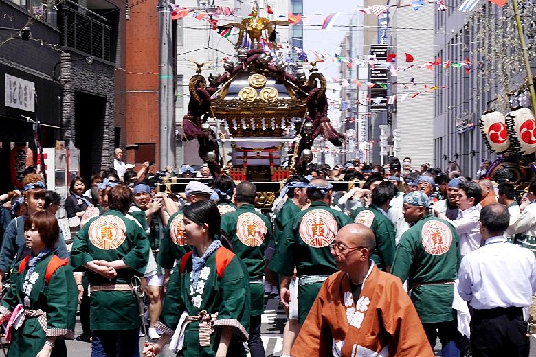 三丁目西町会の渡御。'15.05.15。