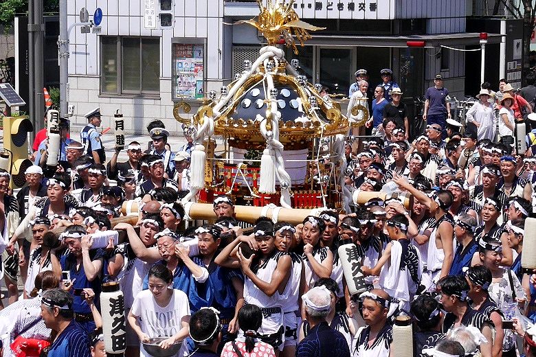 勝どき橋交差点でオリャ!オリャ!'15.08.02.