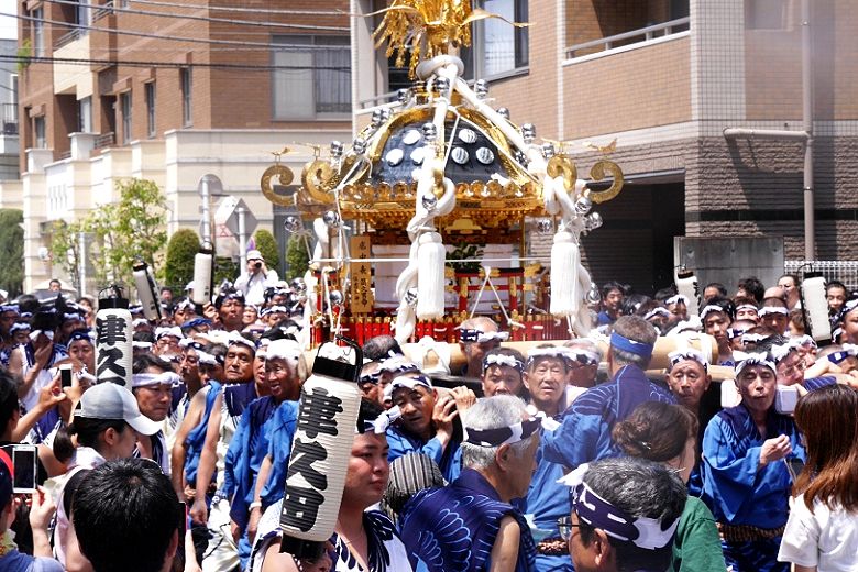 大若衆にも気使う水掛け。'15.08.02.