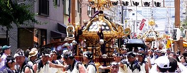 台車に載った天保神輿。'15.08.02.