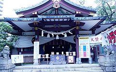 宮出し後の静寂の社殿。'15.08.09.