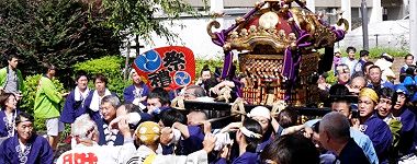 休息後の渡御再開。'15.09.20.