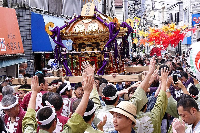 千住仲町氷川神社の雄叫び。'15.09.20.
